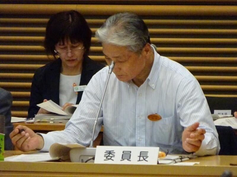 画像：福田社会保障常任委員会委員長(栃木県知事)