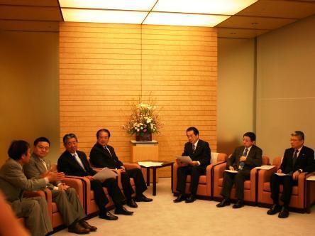 画像：菅内閣総理大臣等との意見交換の様子2.