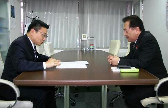 画像：新党日本（写真右：田中代表）