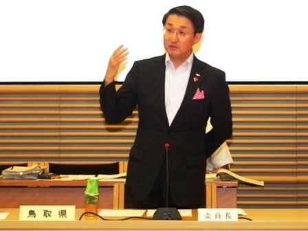 画像：平井総合戦略･政権評価特別委員会委員長（鳥取県知事）