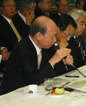 画像：石井地方税財政特別委員会委員長（富山県知事）