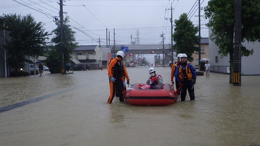 岡山市消防局のボートによる救助活動の様子（７月７日）