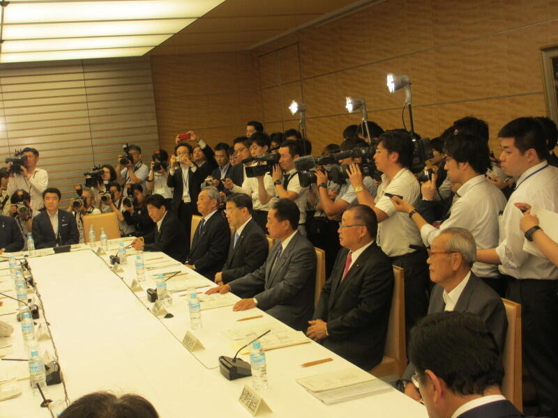 国と地方の協議の場の様子２