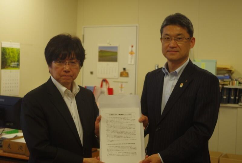 山崎文化庁文化財部長への要請活動の写真