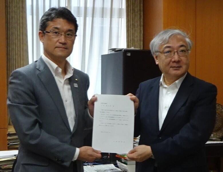 小松 文部科学審議官への要請活動の写真