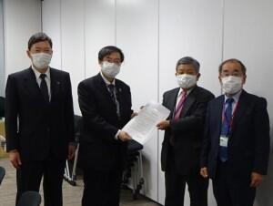 画像：吉田内閣官房新型コロナウイルス感染症対策推進室長への要請