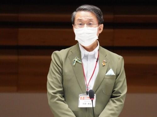 画像:平井全国知事会会長（鳥取県知事）の挨拶