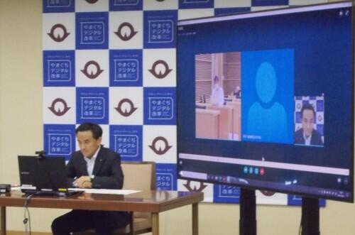 画像2：古川総務大臣政務官への要請活動の様子