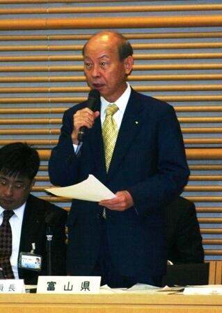 画像：石井地方税財政特別委員会委員長（富山県知事）